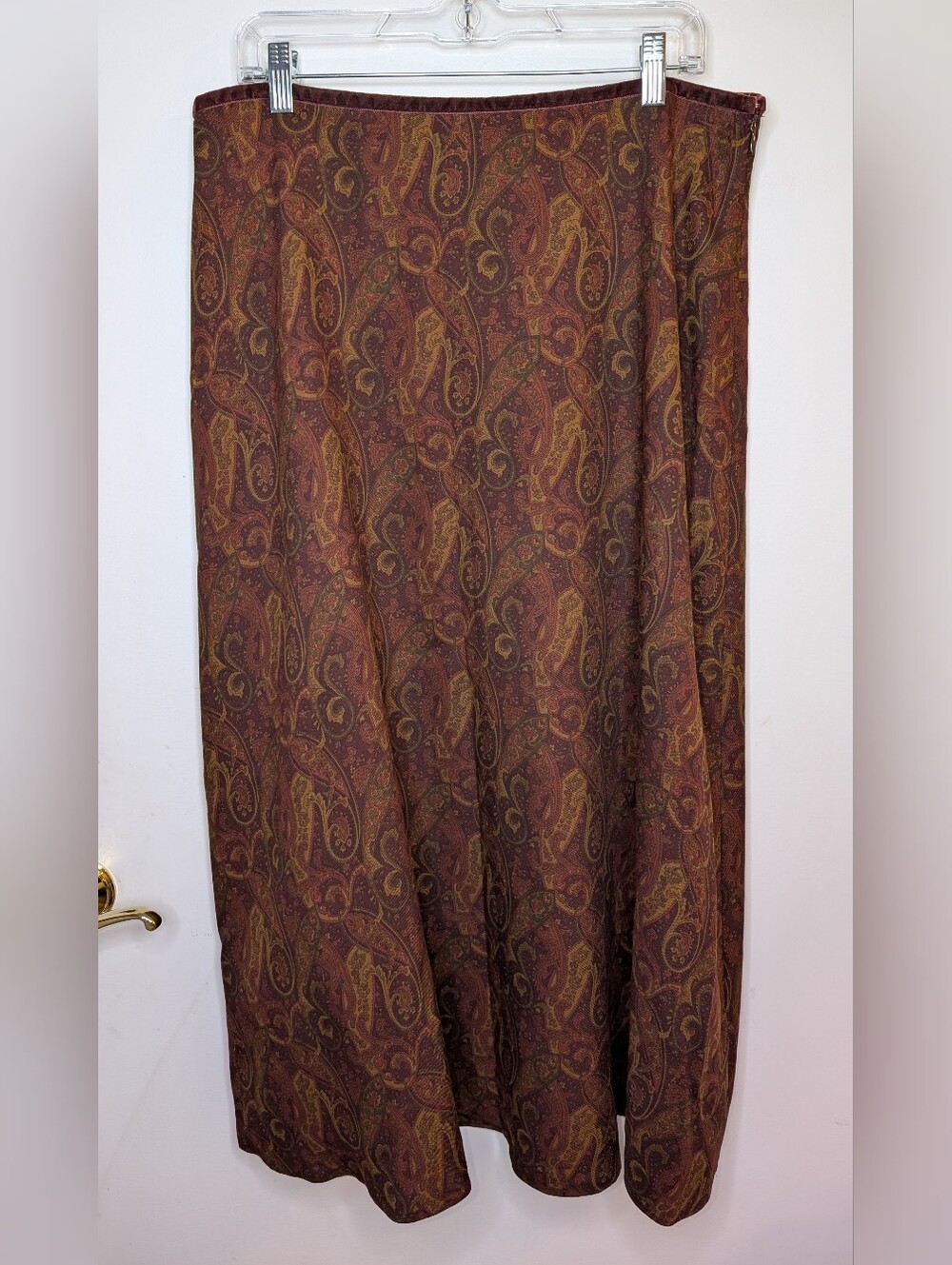 Ralph Lauren Vintage Women's Size 16 Paisley Midi Skirt in Brown and Gold